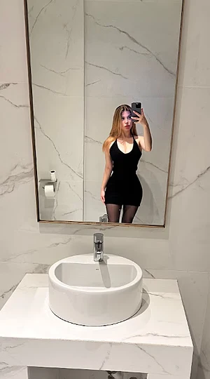 Sophie Luna's pic #6606